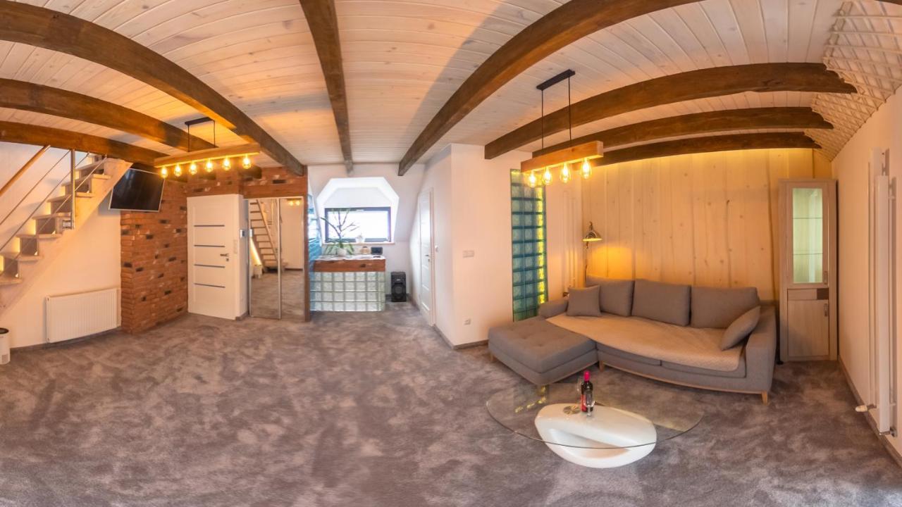 Apartment Huzar *